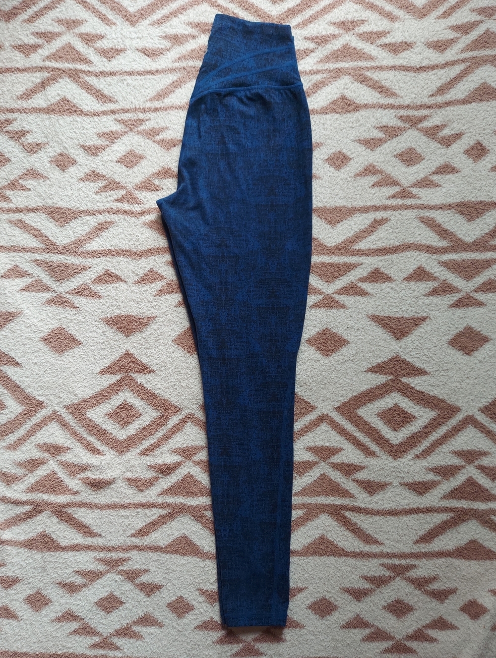 BuffBunny Legacy Legging In Blue & Black Textured Print